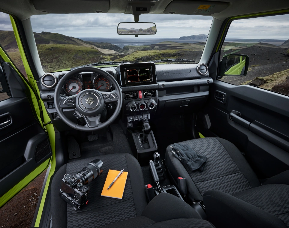 Diseño interior Suzuki Jimny